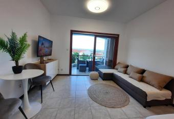 TIZA Apartments has Balcony rooms