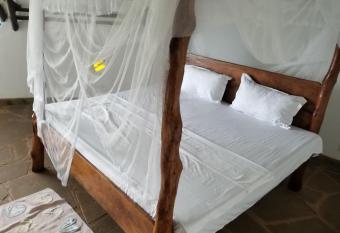 The Big 5 Diani Villas has Balcony rooms