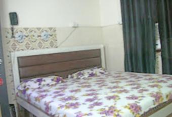 Hotel Kanha Dham, Kanpur has Balcony rooms
