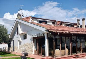 Villa Mery has Balcony rooms