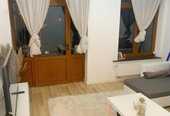 Magnifique logement    5 min de la gare has Balcony rooms