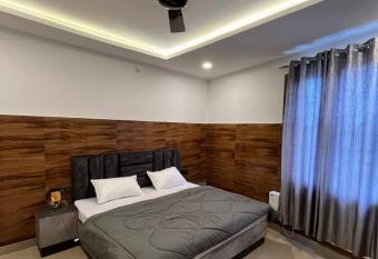 Hotel Shanti Residency allows 18 year olds to book a room