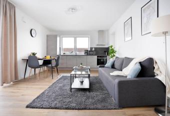 Moderne Apartments im Herzen von Osnabr  ck I private Tiefgarage I home2share allows 18 year olds to book a room