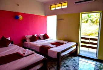 Harmoney Beach Resort has Smoking/Balcony rooms