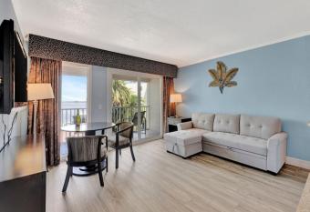 Serenity on the Sea Luxury Condo with Private Balcony on the Ocean has Balcony rooms