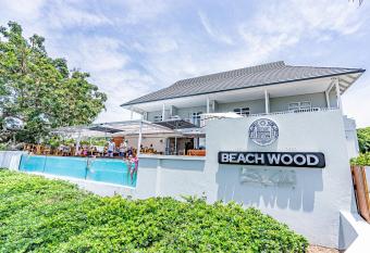 Beach Wood Boutique Hotel & Resort has Balcony rooms