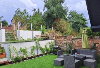 NAD STAR  M SKLEPEM has Balcony rooms