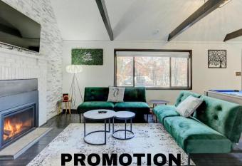 Modern 4BR house with Sauna and Gameroom has Balcony rooms