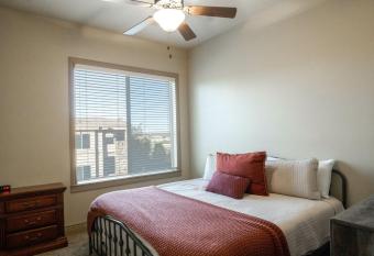 B13 Sunset Corner Top Floor 3-bedroom Sunset View has Balcony rooms