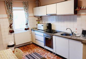 Rasarit apartament allows 18 year olds to book a room