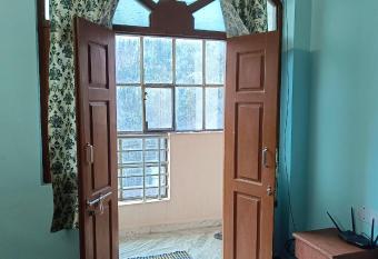 Al Kareem residency has Balcony rooms