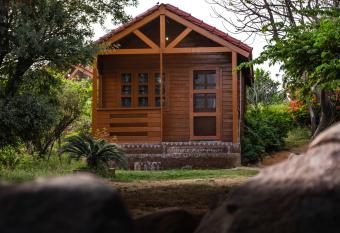 Leo Wooden Resort has Balcony rooms