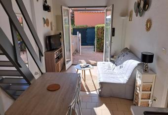 Maisonnette, 5 Pers, 500m plage, Parking, Terrasse has Balcony rooms