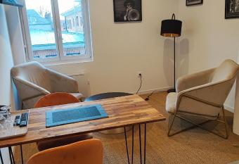 APPART HOTEL EDEN allows 18 year olds to book a room