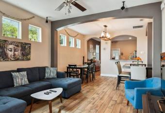 2 King Bed Hot Tub Home has rooms with a private hot tub