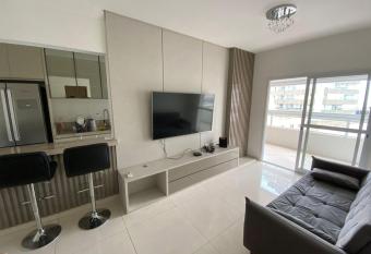 Apartamento Boqueir  o 2 quadras praia! has Balcony rooms