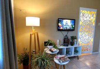 Departamento Urquiza allows 18 year olds to book a room