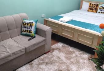 BRINRAN Studio ACCOMODATION allows 18 year olds to book a room