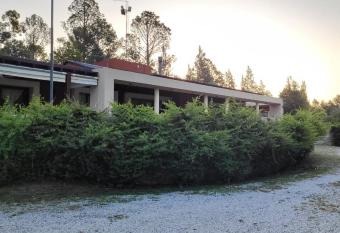 Hotel de Campo Los Nogales allows 18 year olds to book a room