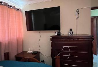 Hermoso Apartamento apartamento allows 18 year olds to book a room