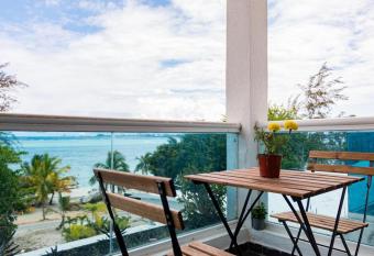 2BR Apt with, BBQ+Pool for friendly Gateway has Balcony rooms