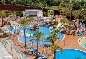 Aparthotel Costa Encantada has Balcony rooms