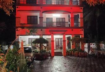 6BR/6BA! Alleppey Evergreen Villa has Balcony rooms