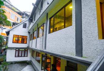 Sherpa International Heritage by Anant Group of hotels has Balcony rooms