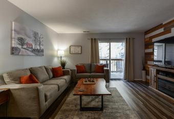 DreamStay Getaway condo has Balcony rooms