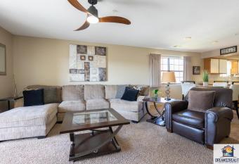 Foothills E-16 condo has Balcony rooms