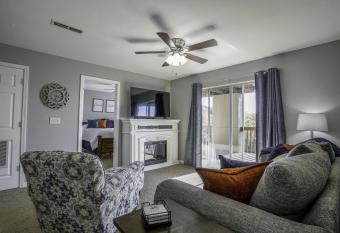 Chickadee 25-4 condo has Balcony rooms