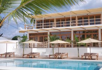 Sunny Villa Matemwe has Balcony rooms