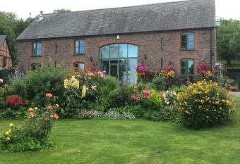 Redhill Grange Holiday Home allows 18 year olds to book a room