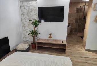 Zin and cocoon jaccuzzi allows 18 year olds to book a room