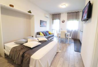 Casa Vacanze Alba a Otranto has Balcony rooms