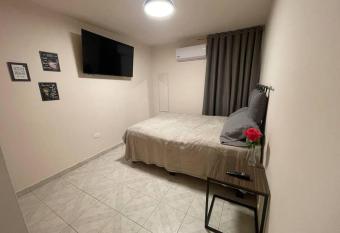 Casa s  per ubicada has Balcony rooms