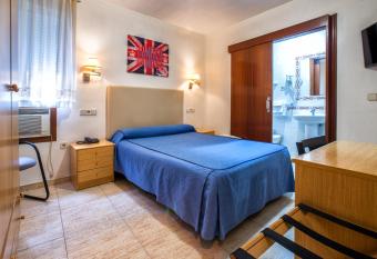 Hotel Legazpi allows 18 year olds to book a room