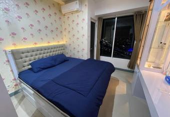 Apartemen grand kamala lagoon by KL has Balcony rooms