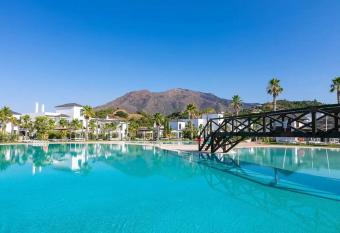 Estepona Hills Luxury Resort Apartment has Balcony rooms