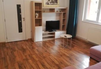 Ruud Mall allows 18 year olds to book a room