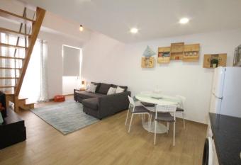 PEROLA DO LIGEIRO DUPLEX allows 18 year olds to book a room