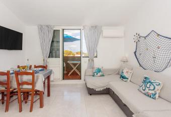 Arien has Balcony rooms