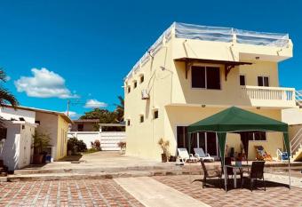 Karive Guest House has Balcony rooms