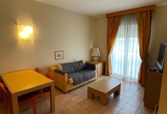 Tristan casa vacanze a Roma allows 18 year olds to book a room