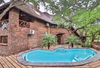 Luxury Kruger Escape has Balcony rooms