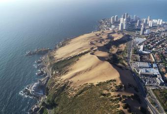 Exquisito Departamento Re  aca en el sector m  s tur  stico has Balcony rooms