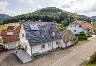 Haus 23 has Balcony rooms