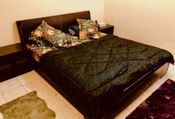 Guest House Peto allows 18 year olds to book a room