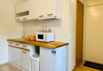 Cozy Downtown studio allows 18 year olds to book a room