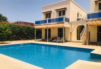 Lala house allows 18 year olds to book a room